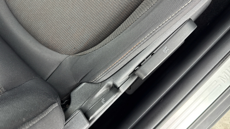 MINI Hatchback 1.5 Cooper 3dr Auto Petrol Hatchback